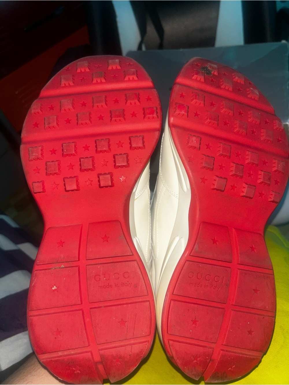 Gucci Men’s Off-White Leather Sneakers with Red Sole Accent No Box - Picture 5 of 5